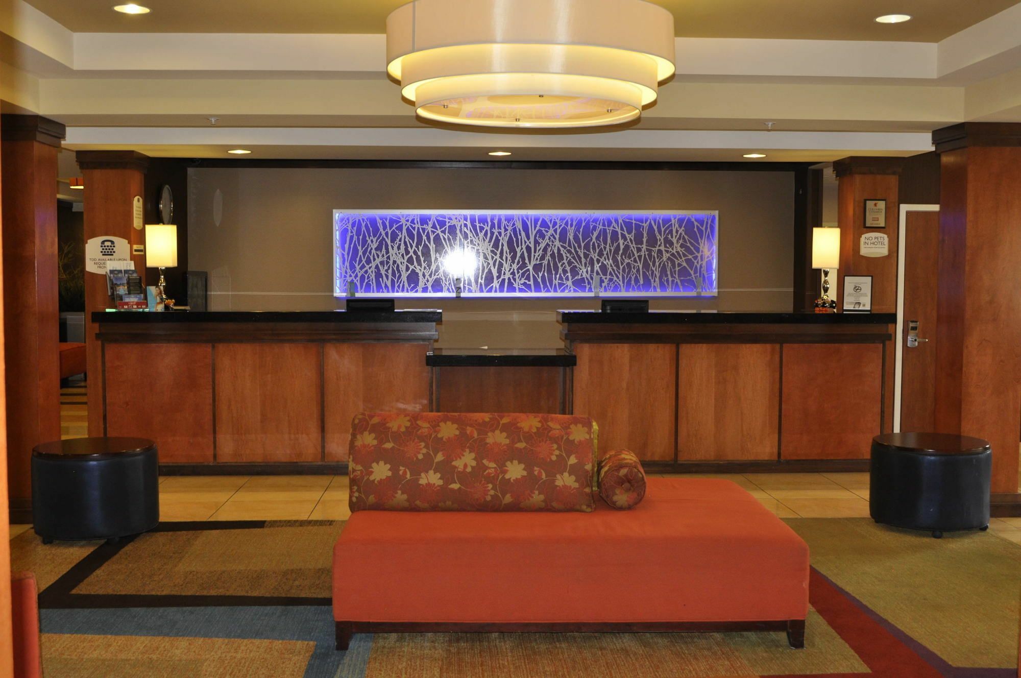 Fairfield & Hotel